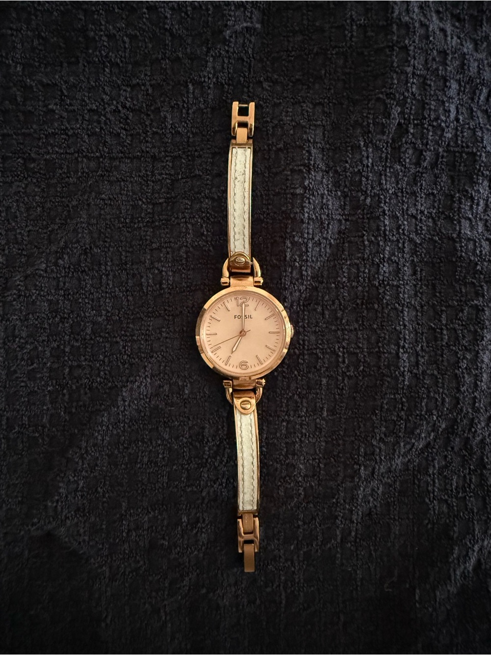 Fossil Women's Rose Gold Case Watch with Cream Leather Strap - needs battery